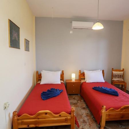 Alice'S & Teo'S Houses Χλωματιανά Εξωτερικό φωτογραφία