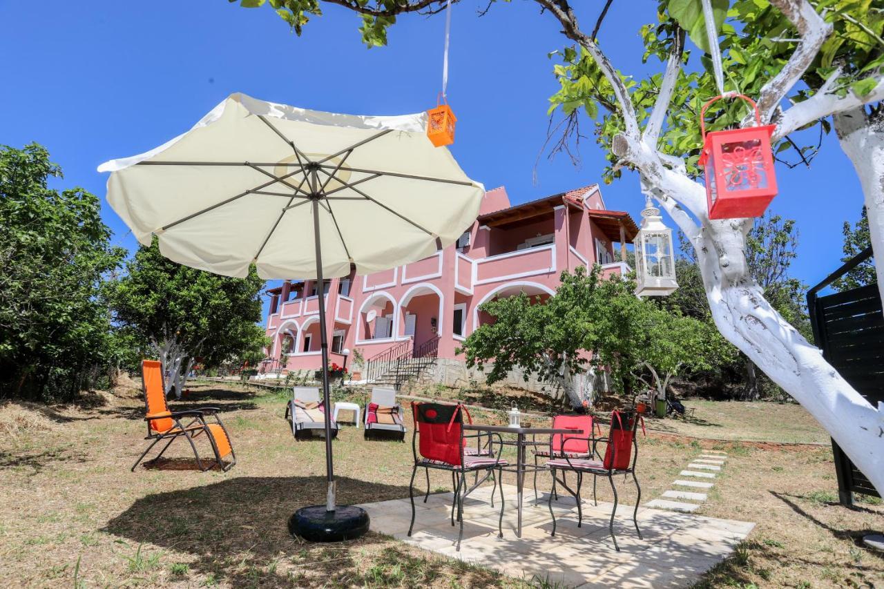 Alice'S & Teo'S Houses Χλωματιανά Εξωτερικό φωτογραφία