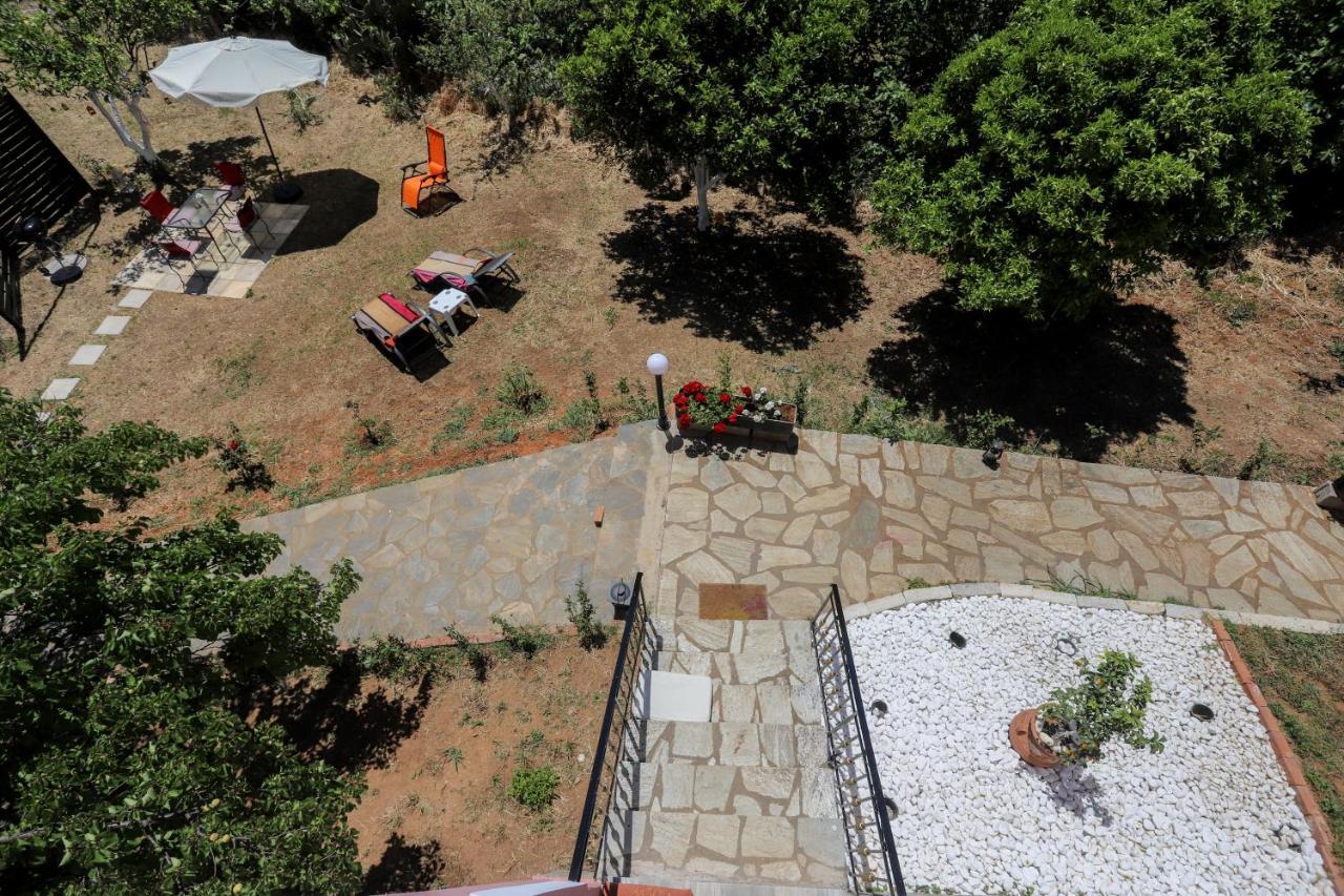 Alice'S & Teo'S Houses Χλωματιανά Εξωτερικό φωτογραφία